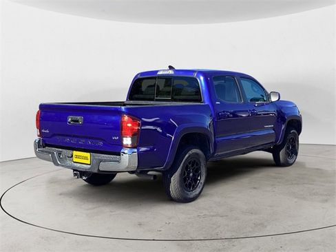 Certified 2022 Toyota Tacoma SR5 image 5