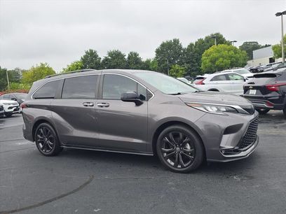 Used 2022 Toyota Sienna XSE