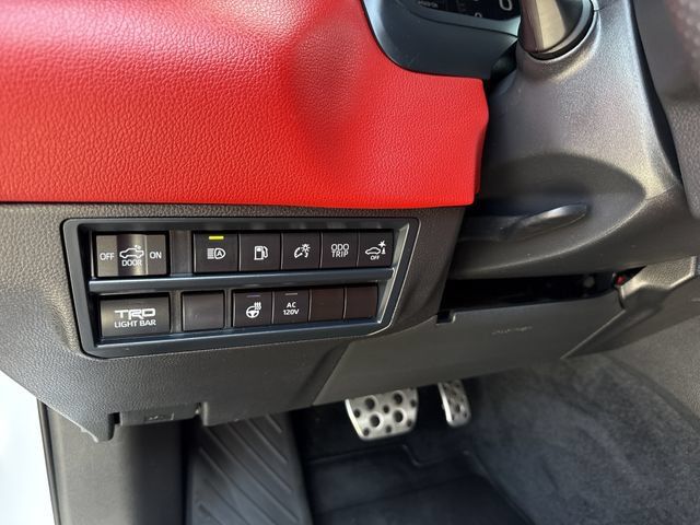 Used 2025 Toyota Tundra TRD Pro AWD/4WD image 39