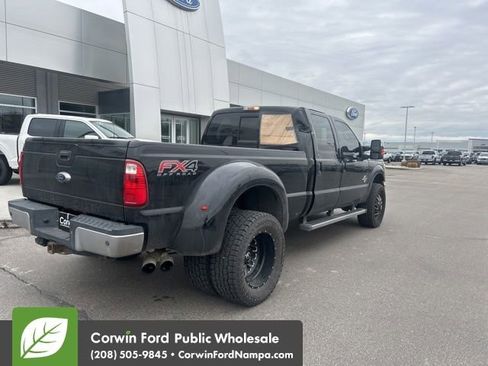 Used 2016 Ford F350 Lariat w/ Lariat Ultimate Package image 4