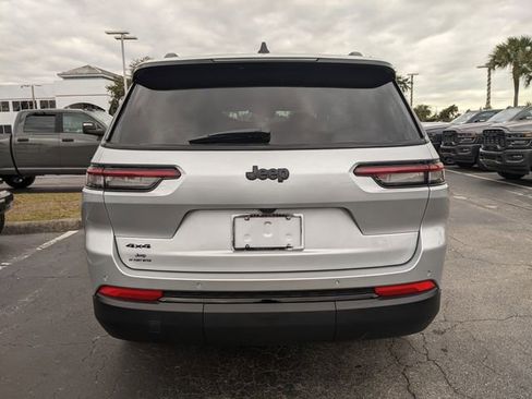 New 2025 Jeep Grand Cherokee L Altitude image 5