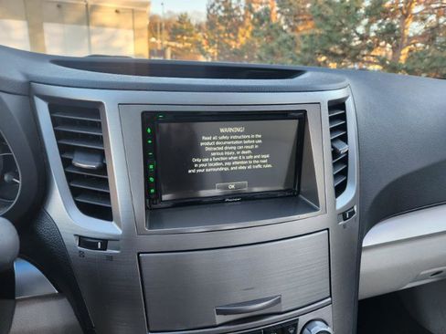 Used 2011 Subaru Legacy 2.5i Premium image 47