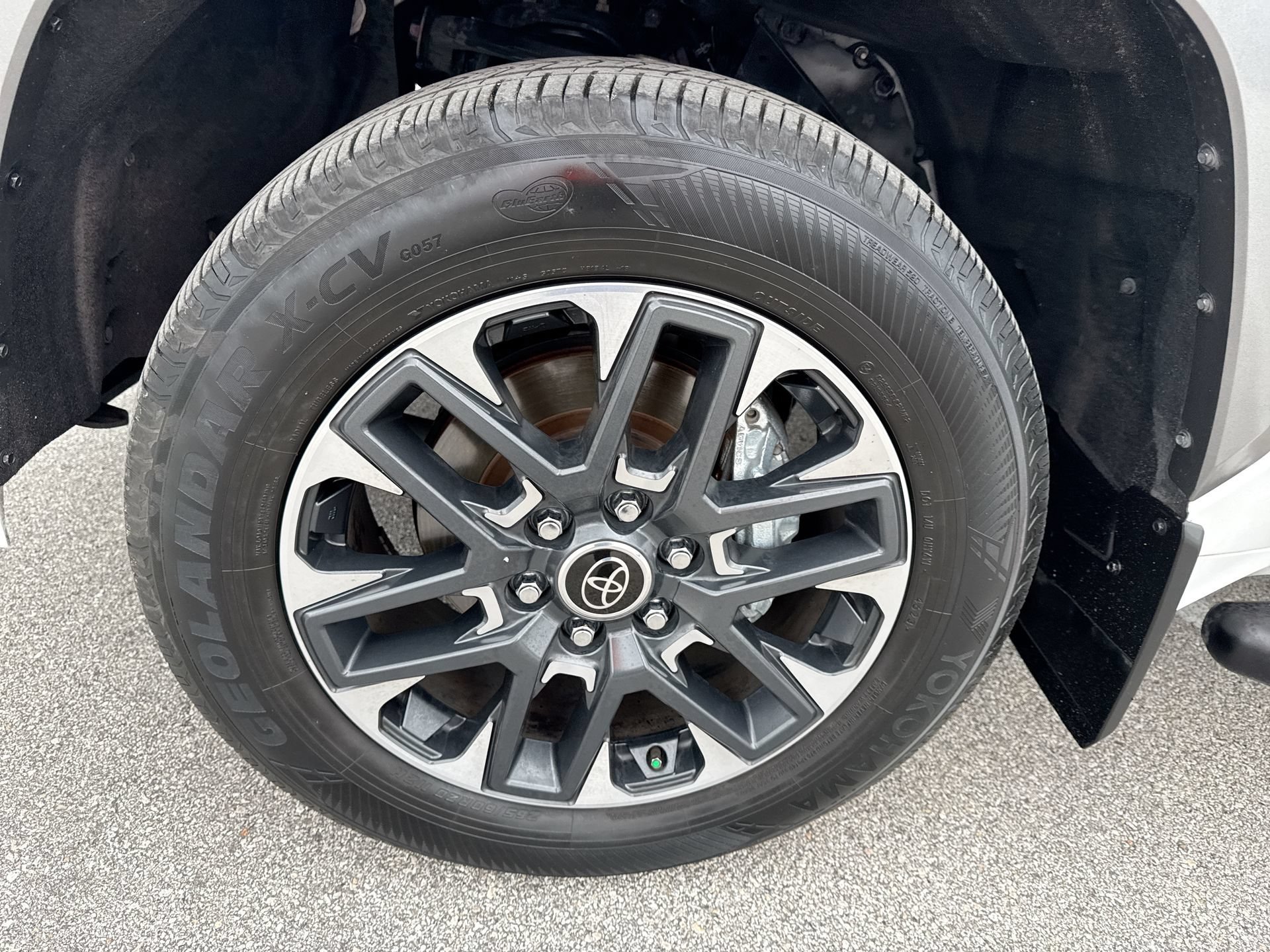 Used 2024 Toyota Tundra Limited RWD image 19