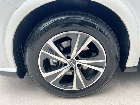 Certified 2025 Lexus RX 350h w/ Accessory Package (Z1) image 9