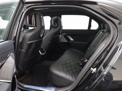 Certified 2025 BMW 740i xDrive w/ Premium Package image 14