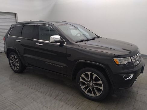 Used 2018 Jeep Grand Cherokee Overland AWD/4WD image 11