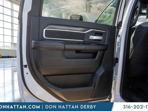 Used 2024 RAM 3500 Big Horn AWD/4WD image 23
