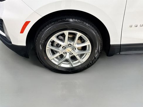 Used 2024 Chevrolet Equinox LT image 29