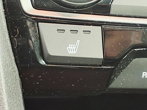 Used 2018 Honda Civic EX-L image 18