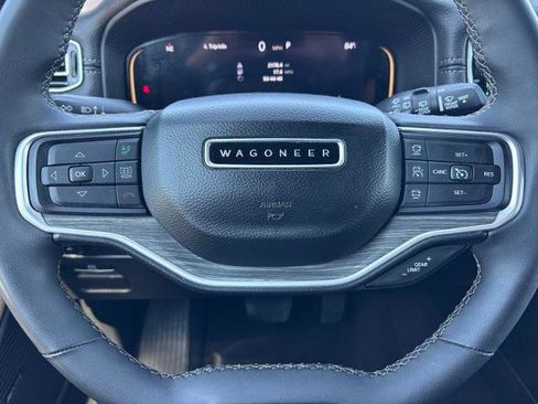 Used 2024 Jeep Wagoneer L Series III w/ Flexible Seating Group AWD/4WD image 24