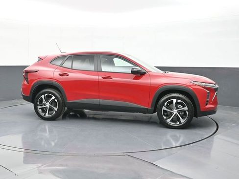 New 2026 Chevrolet Trax RS w/ Driver Confidence Package FWD image 13