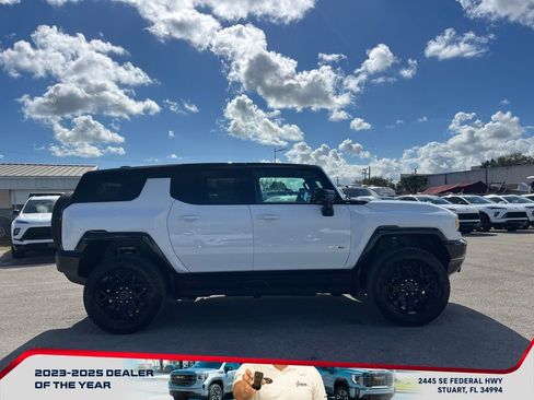 New 2026 GMC Hummer EV SUV image 8