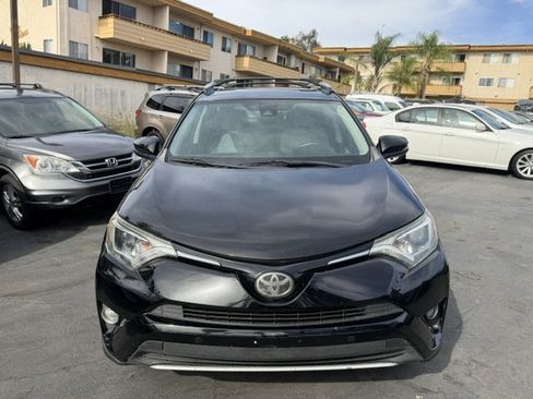 Used 2016 Toyota RAV4 XLE w/ Convenience Package FWD image 8