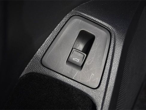 Certified 2024 Volkswagen Tiguan Wolfsburg Edition image 9