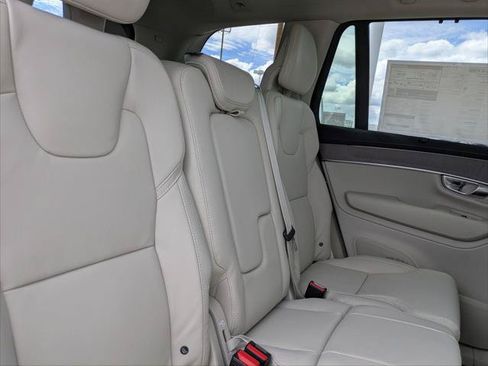 New 2026 Volvo XC90 T8 Ultra w/ Protection Package Premier AWD/4WD image 13
