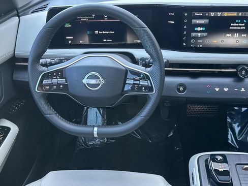 Used 2024 Nissan Ariya FWD image 13