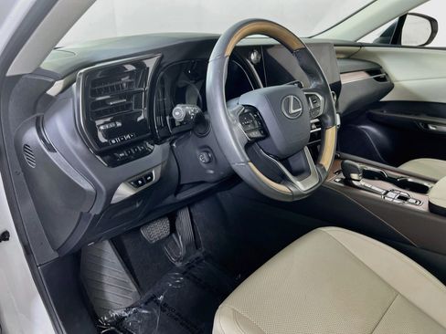 Used 2023 Lexus RX 350 Premium w/ Accessory Package AWD/4WD image 9