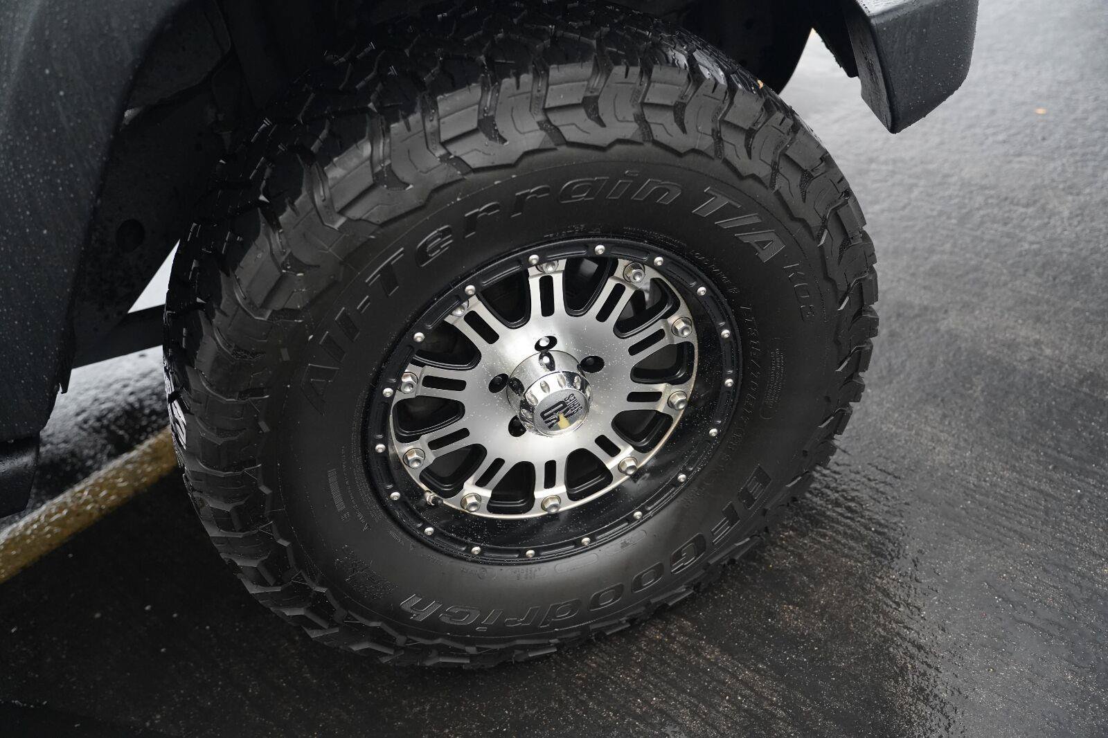 Used 2010 Jeep Wrangler Unlimited Sport AWD/4WD image 28