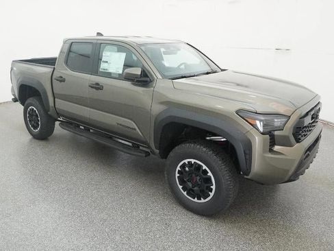 New 2025 Toyota Tacoma TRD Off-Road image 13