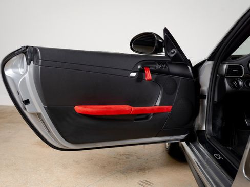 Used 2011 Porsche 911 GT2 RS image 43