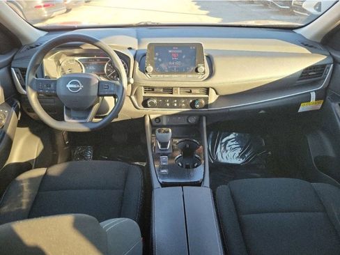 Certified 2025 Nissan Rogue S image 9