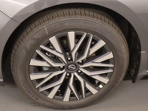 New 2026 Nissan Altima 2.5 SV AWD/4WD image 8