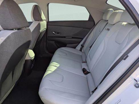 New 2026 Hyundai Elantra Limited FWD image 11