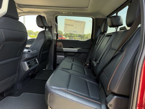 New 2026 Ford F250 Lariat w/ Tremor Off-Road Package AWD/4WD image 27
