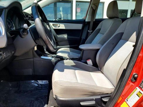 Used 2017 Toyota Corolla LE FWD image 12