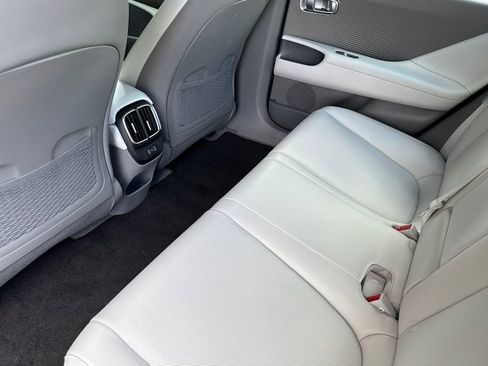 Used 2023 Hyundai Ioniq 6 SEL image 9