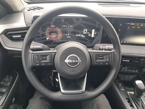 New 2026 Nissan Kicks SV image 15