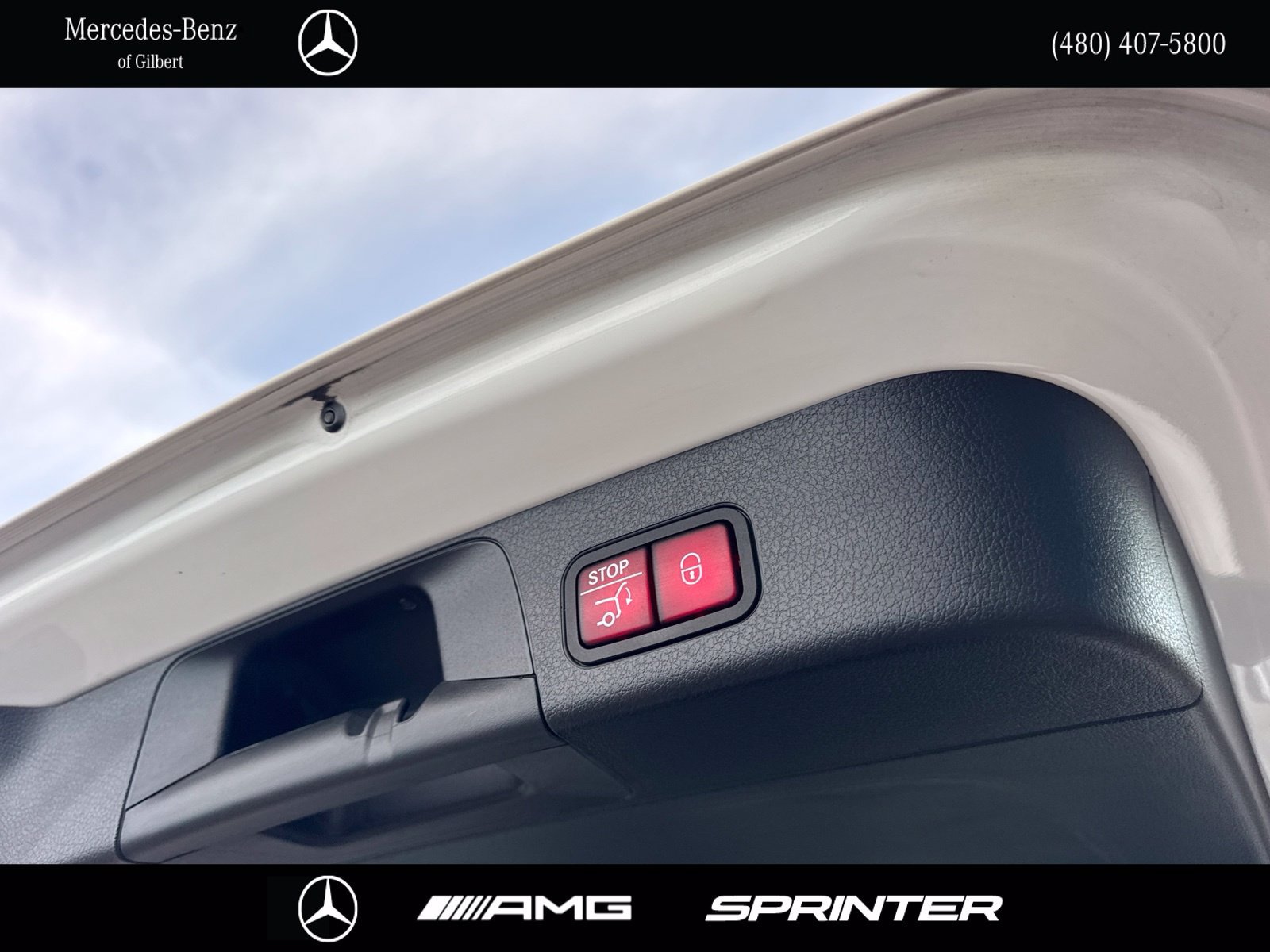 Used 2024 Mercedes-Benz GLB 250 image 9