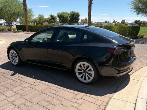 Used 2022 Tesla Model 3 RWD image 4