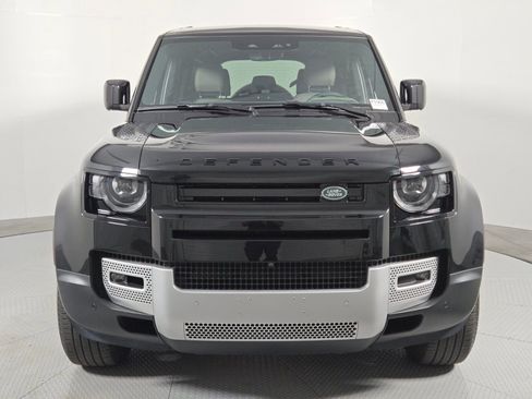 Used 2025 Land Rover Defender 110 S AWD/4WD image 8