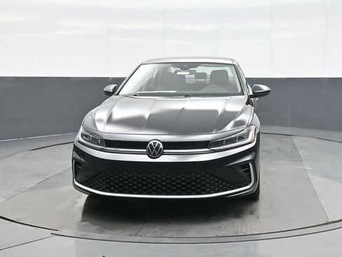 New 2026 Volkswagen Jetta SE FWD image 2