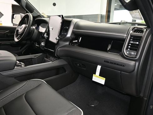 Used 2026 RAM 1500 Limited AWD/4WD image 45