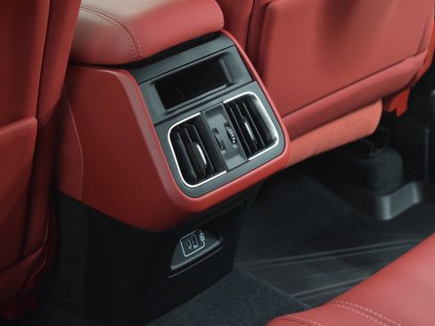 Used 2023 Maserati Grecale Modena AWD/4WD image 22