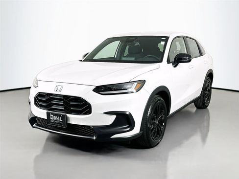 New 2026 Honda HR-V Sport image 4