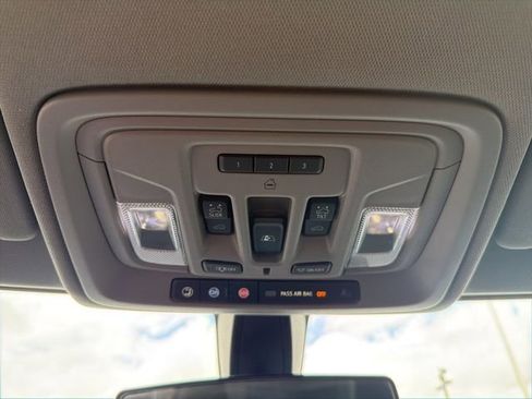 Used 2021 Chevrolet Silverado 1500 LT Trail Boss w/ Convenience Package II image 33