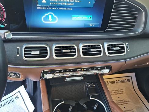 Used 2024 Mercedes-Benz GLE 450 4MATIC image 12