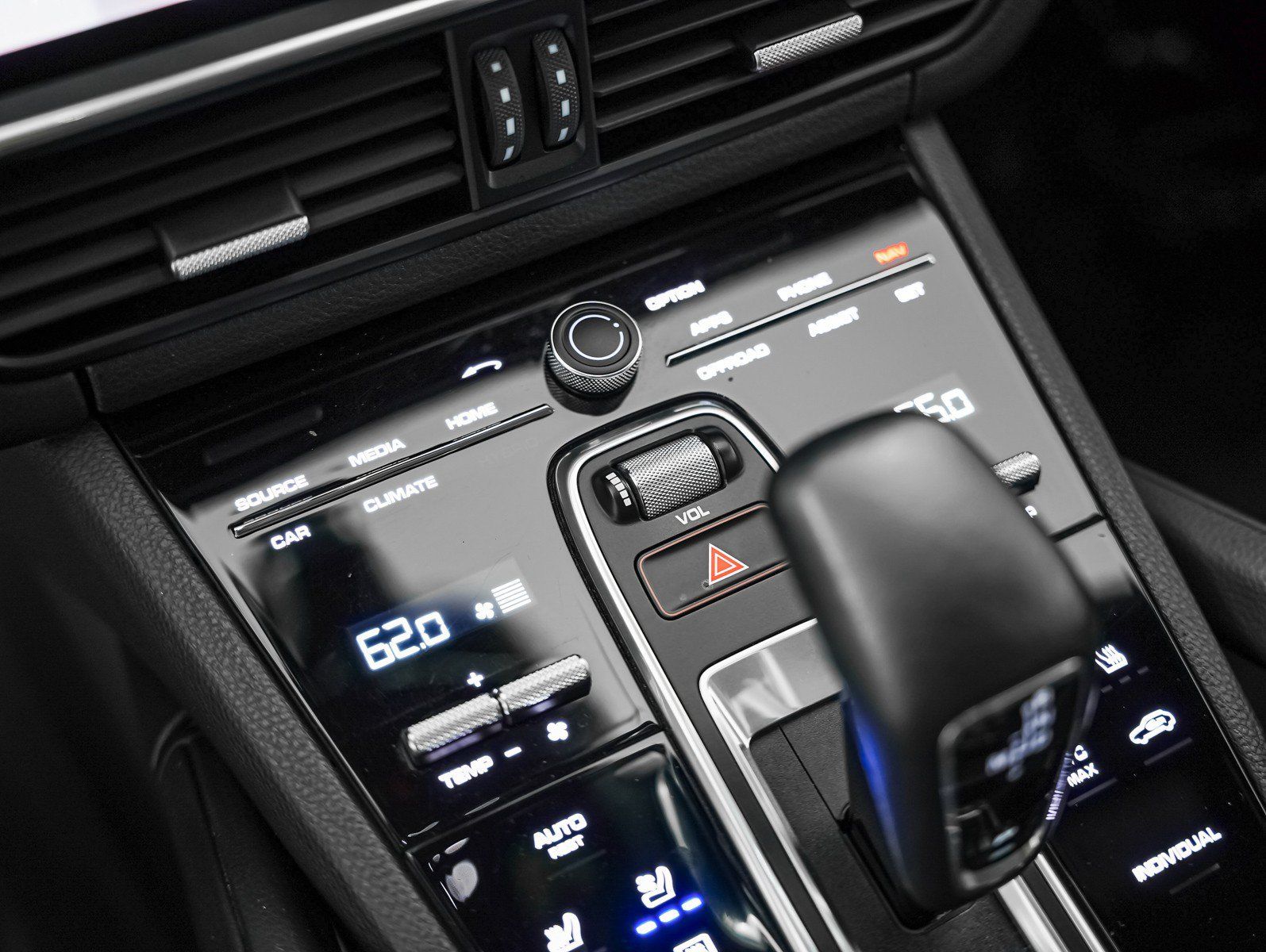 Certified 2022 Porsche Cayenne E-Hybrid AWD/4WD image 22