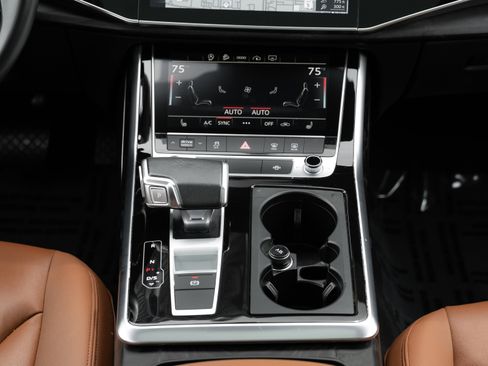 Certified 2023 Audi Q7 2.0T Premium w/ Convenience Package AWD/4WD image 16