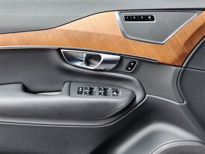 Used 2025 Volvo XC90 B6 Plus