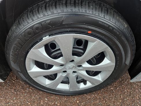 Certified 2024 Toyota Corolla LE image 9