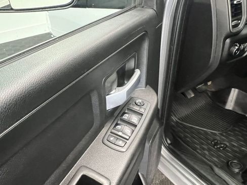 Used 2019 RAM 2500 Tradesman image 7