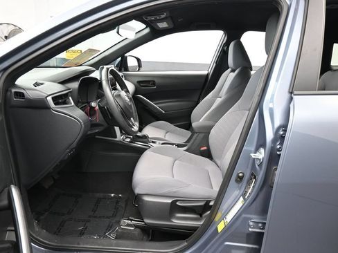 Used 2024 Toyota Corolla Cross AWD Hybrid image 11