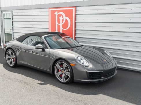 Used 2017 Porsche 911 Carrera S RWD image 40