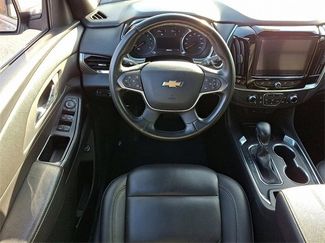 Used 2023 Chevrolet Traverse LT video 2