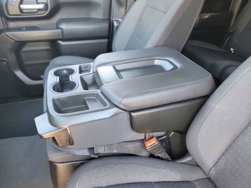 Used 2024 Chevrolet Silverado 2500 Custom w/ Custom Convenience Package image 16