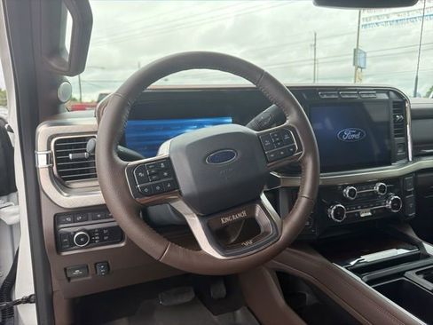 Used 2024 Ford F350 King Ranch AWD/4WD image 13